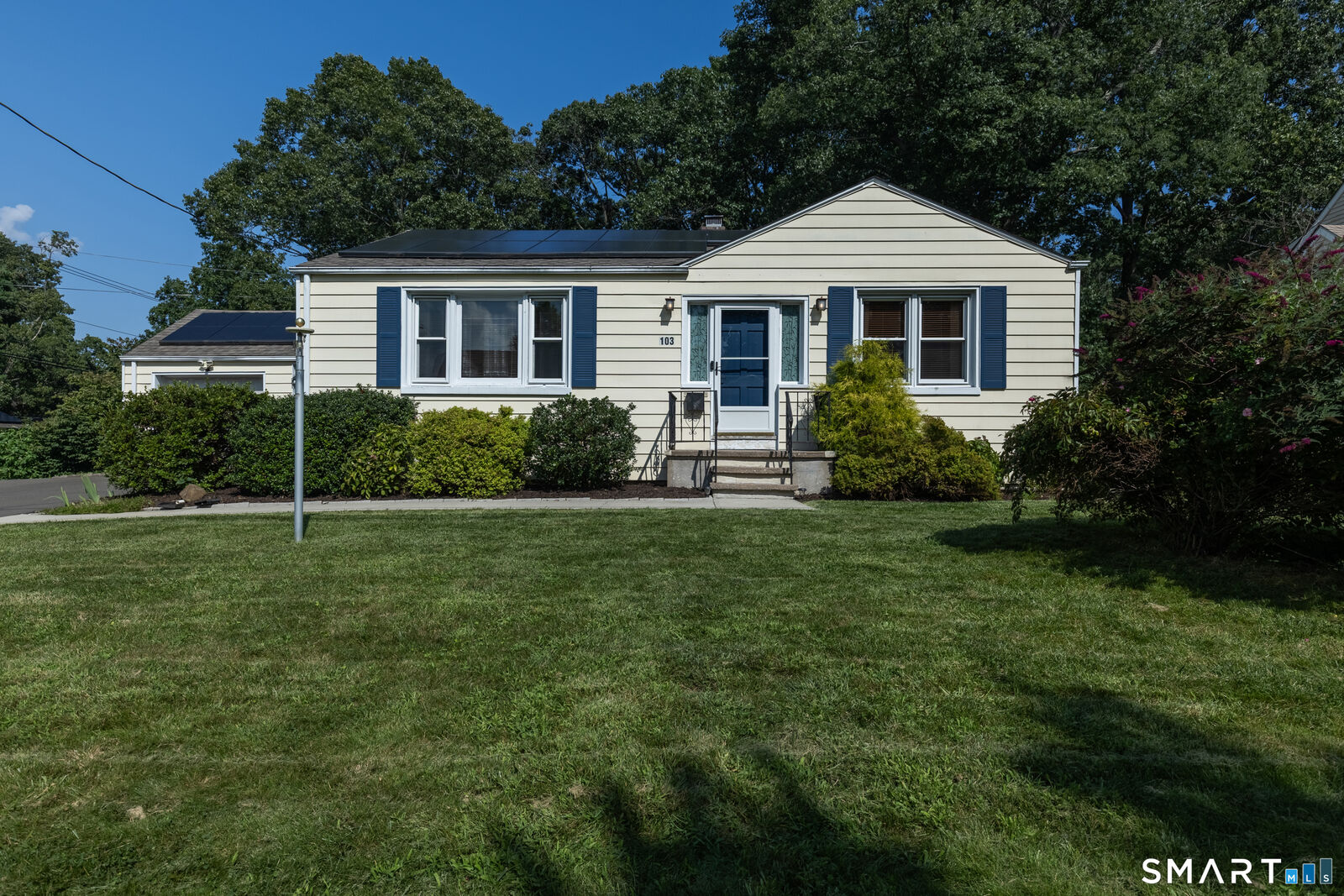 Property Photo:  103 Richmond Avenue  CT 06516 