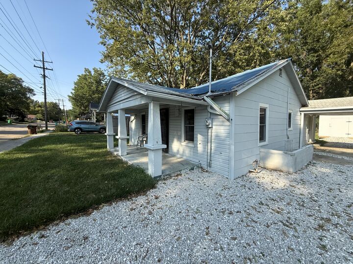Property Photo:  2050 N Nettleton Avenue  MO 65803 