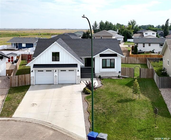 Property Photo:  23 Chow Crescent  SK S0L 2N0 