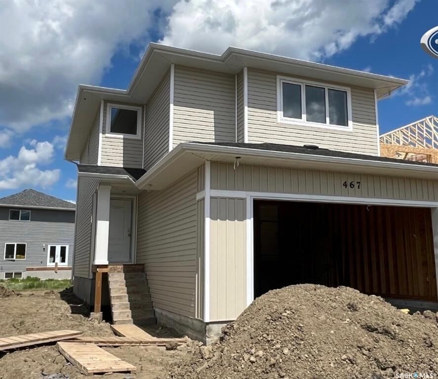 Property Photo: 467 Traeger Close SK S7V 1Z5