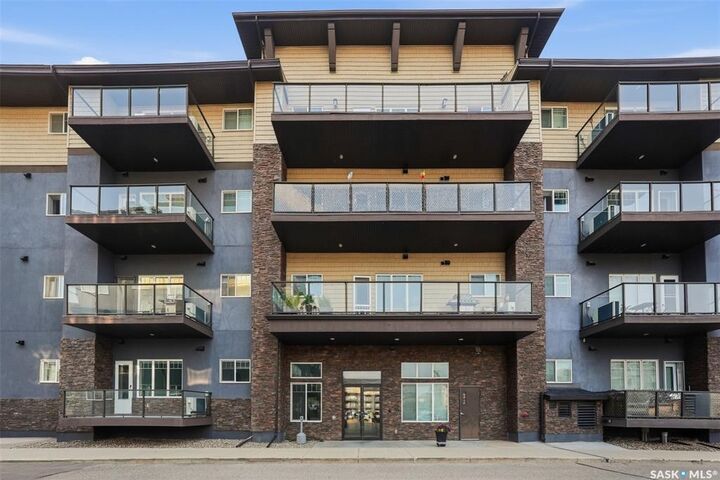 714 Hart Road 305 — photo 1