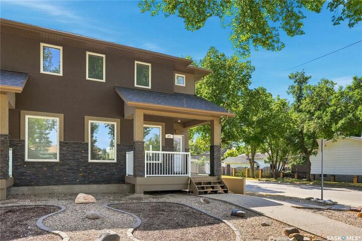 Property Photo: 321 110th Street W SK S7N 1S4