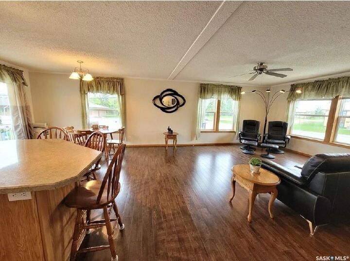 Property Photo:  210 4th Street E  SK S9X 1H5 