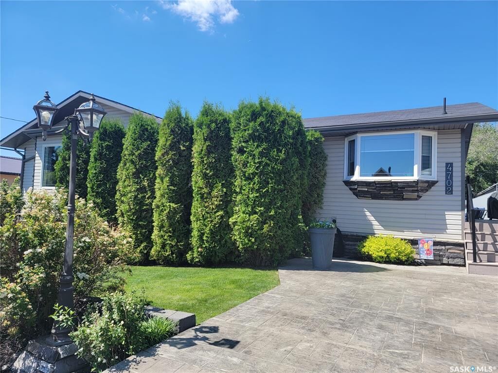 Property Photo:  4702 Leader Street  SK S0L 2C0 