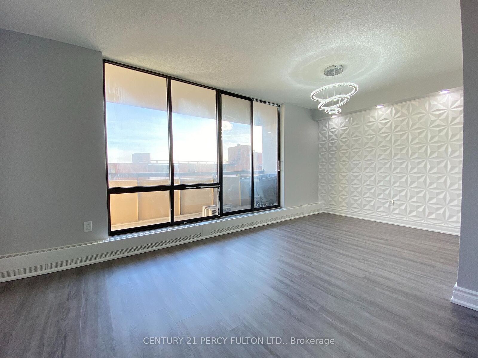 Property Photo:  1250 Bridletowne Circle 602  ON M1W 2V1 
