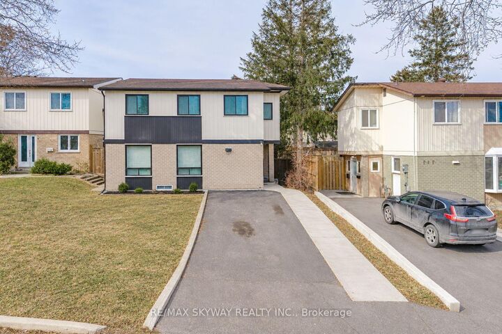 Property Photo: 3 Hercules Court ON L6S 1X6