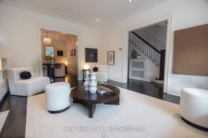 Property Photo: 86 Willowbank Boulevard ON M5N 1G6