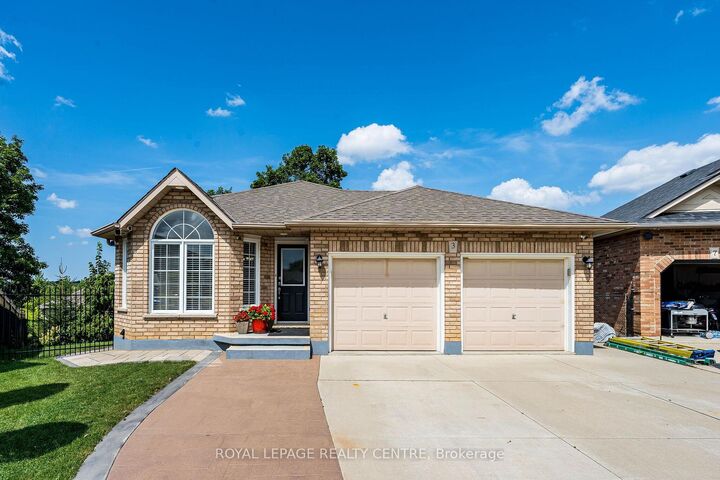 Property Photo:  3 Vineberg Drive  ON L9B 2P6 