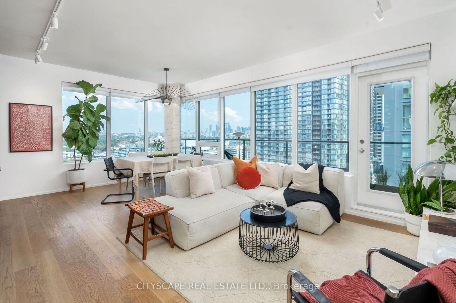 Property Photo: 55 East Liberty Street 1704 ON M6K 3P9