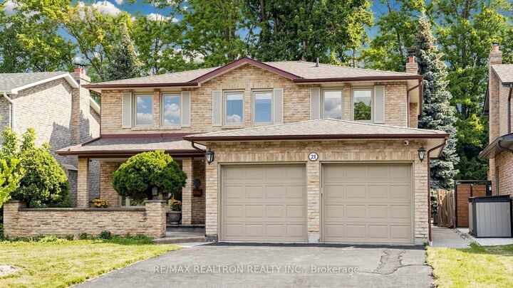 Property Photo: 21 Greentree Road ON L3R 3A9