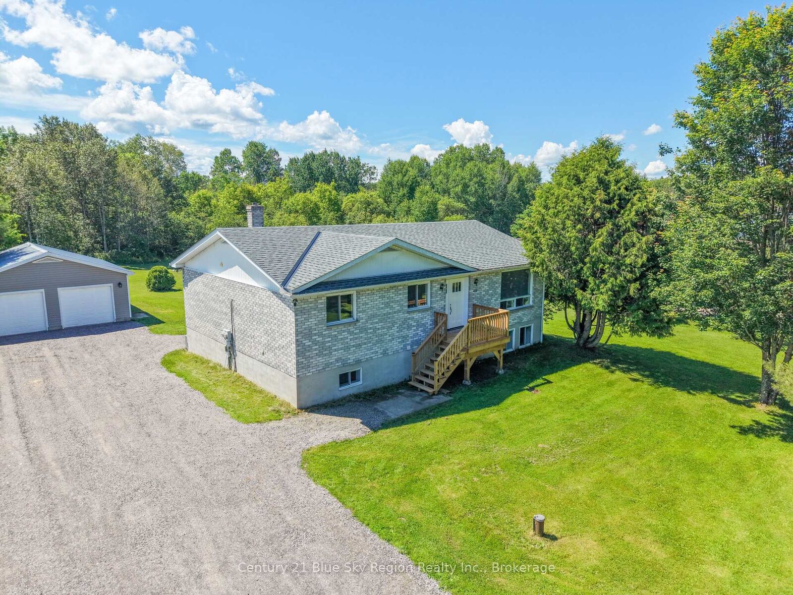 Property Photo: 418 Laurier Street ON P0H 1H0