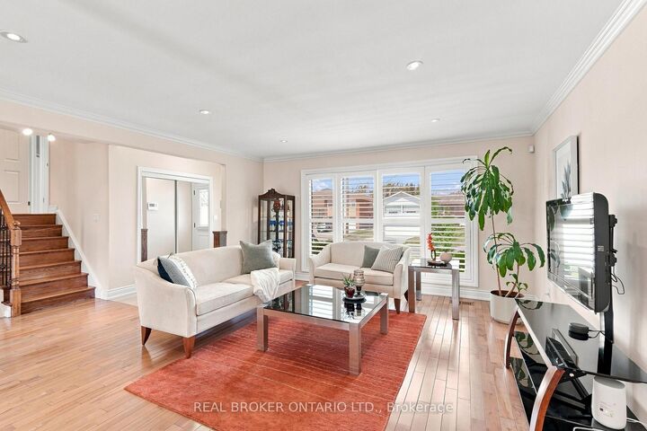 Property Photo: 169 Kennard Avenue ON M3H 4M8