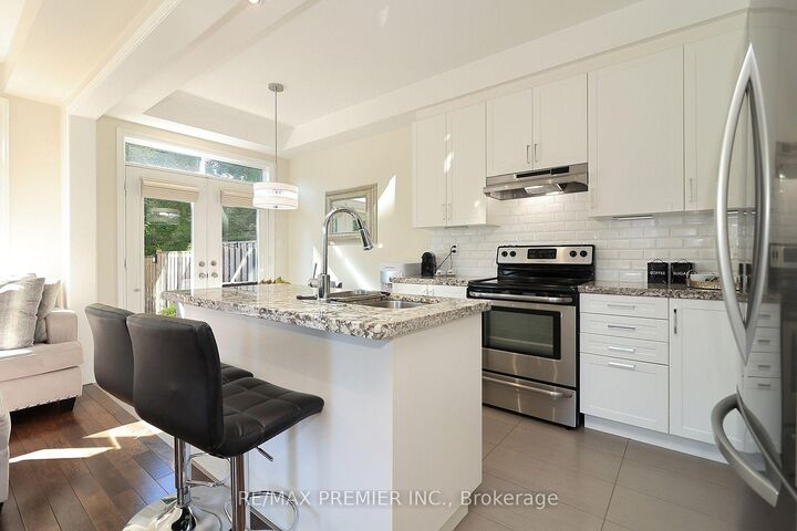 Property Photo: 39 Caliber Court ON L0G 1N0