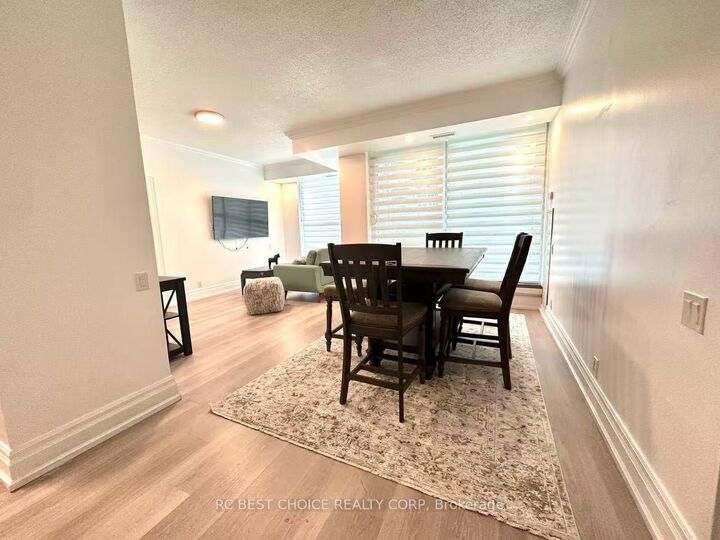 Property Photo:  2067 Lake Shore Boulevard W 203  ON M8V 4B8 