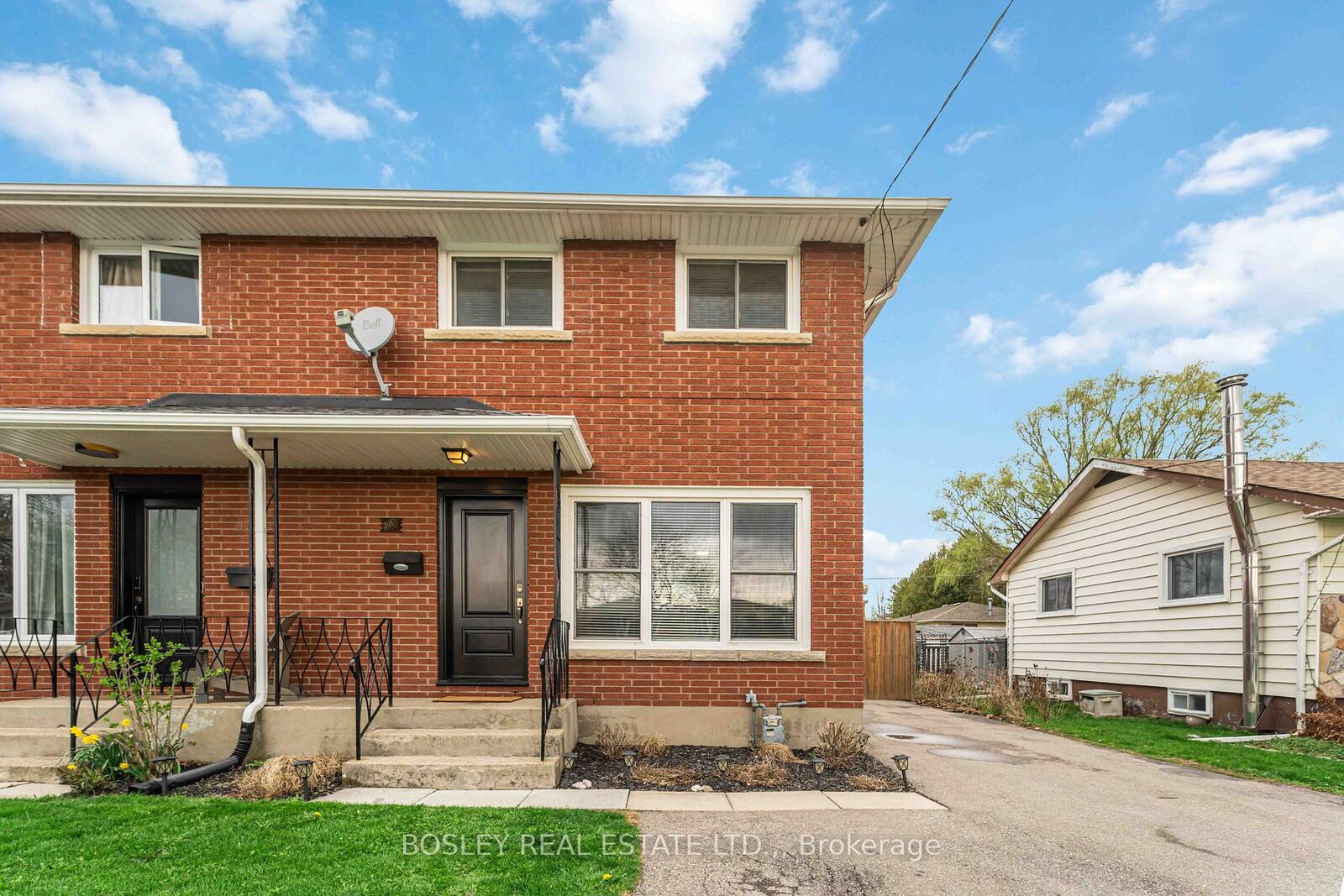 Photo de la propriété: 75 Wildwood Road ON L2M 1E1