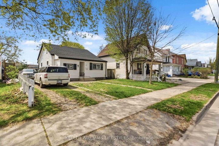 Property Photo:  89 Inkerman Street  ON N5Z 1X3 