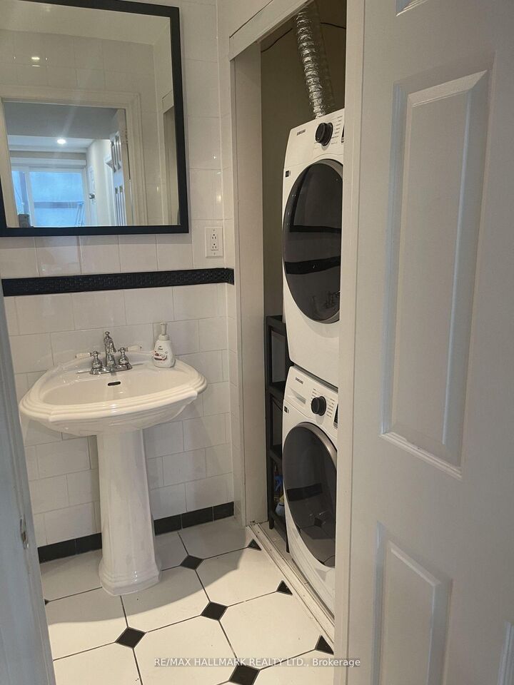 Property Photo:  7 Nevada Avenue  ON M2M 3N9 