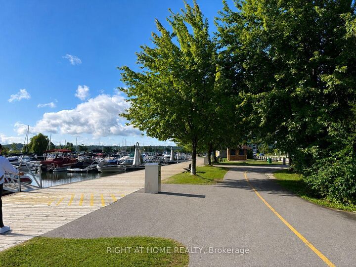Property Photo: 6 Toronto Street 409 ON L4N 9R2