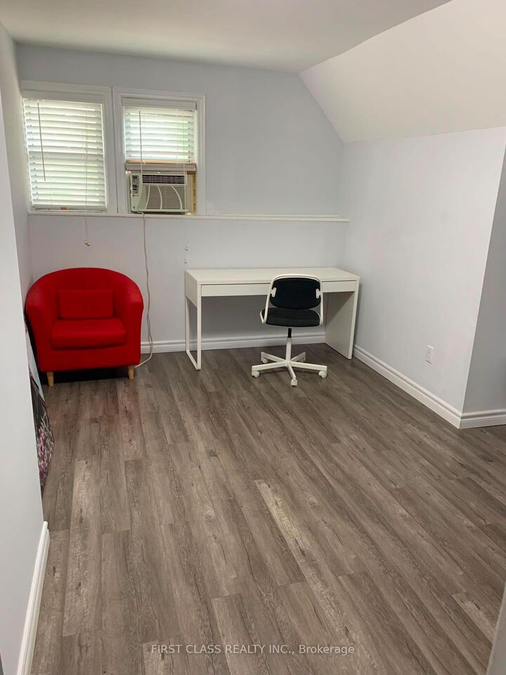 Photo de la propriété:  524 Bathurst Street 3rd Floor  ON M5S 2P9 