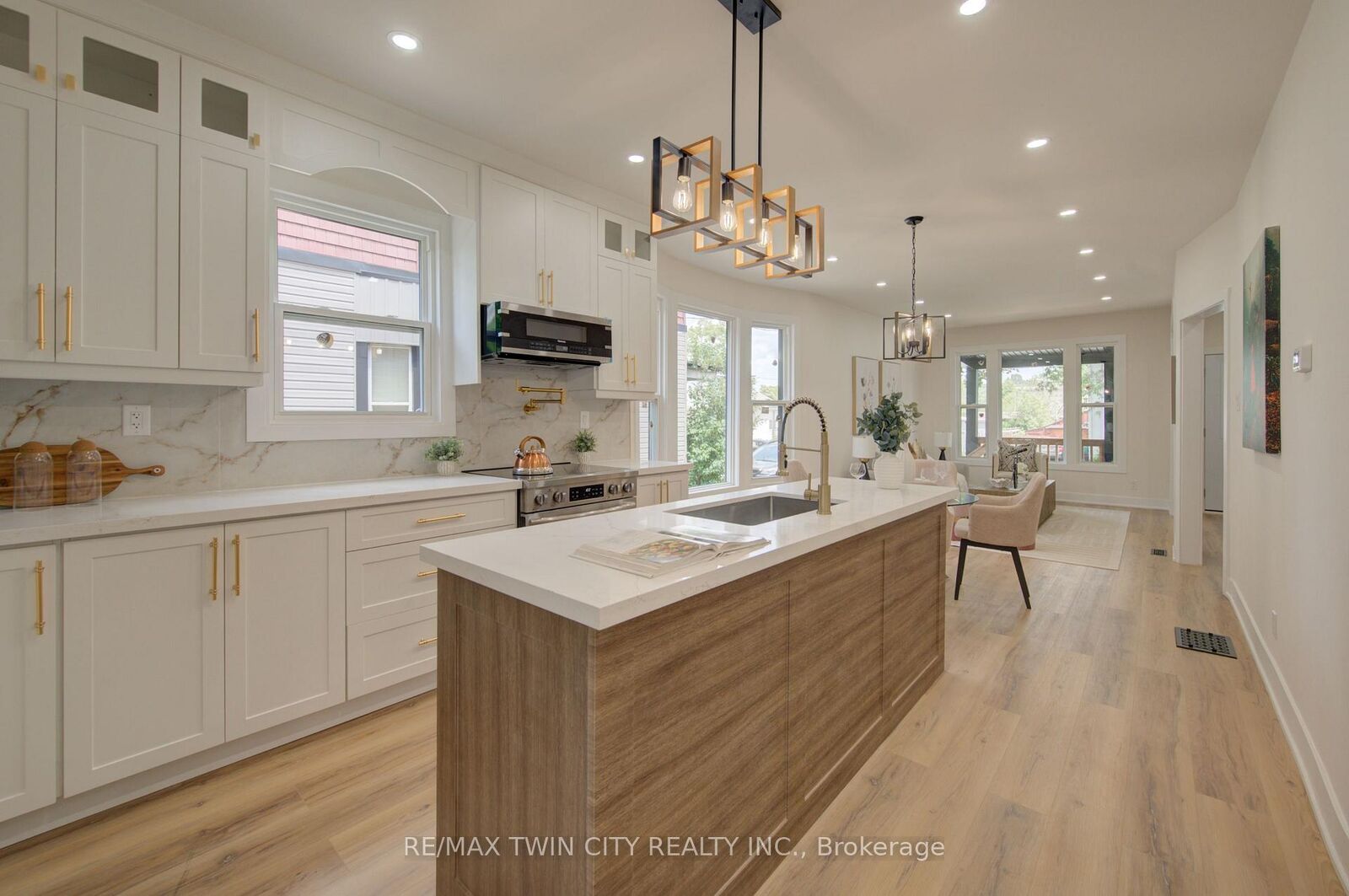Property Photo:  26 Richardson Street  ON N1S 2P3 