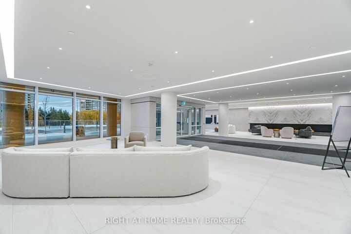 Property Photo: 50 Upper Mall Way 226 ON L4J 0L8