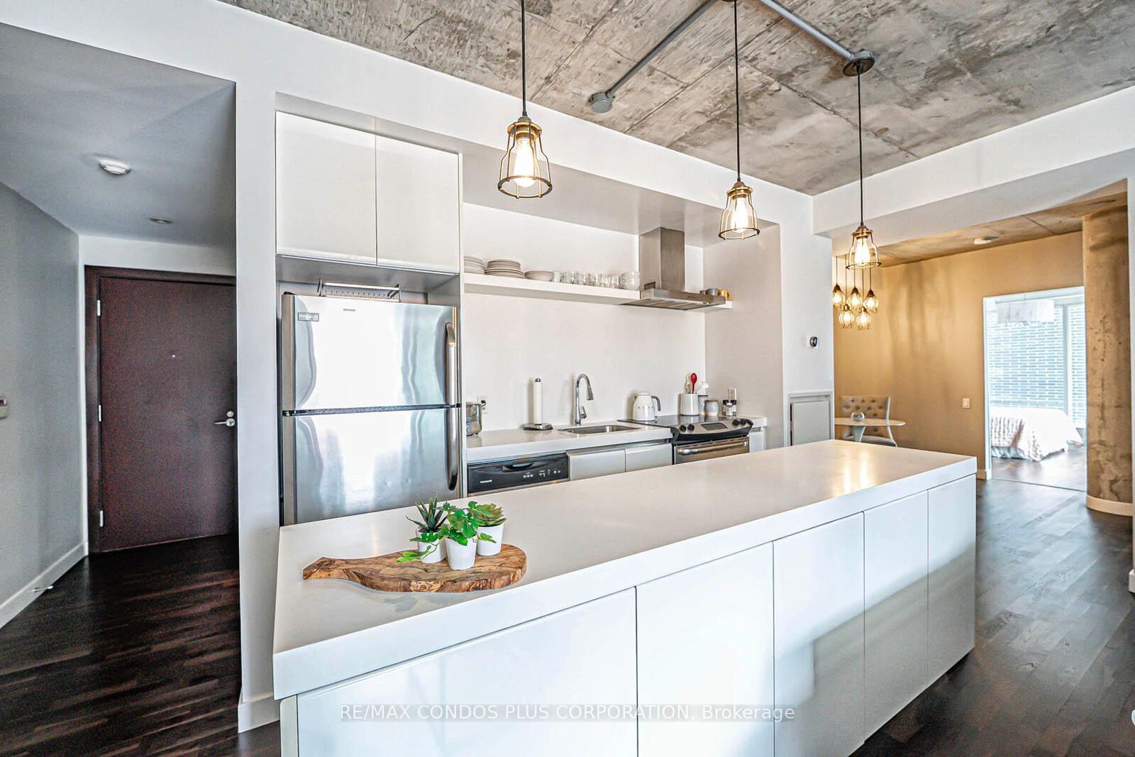 Property Photo:  75 Portland Street 424  ON M5V 2M9 