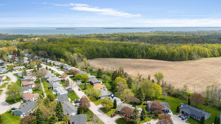 Property Photo: 53 Corner Brook Trail ON L9S 1N6