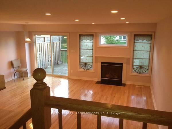 Property Photo:  505 Blue Jay Drive 25  ON N5X 4K7 