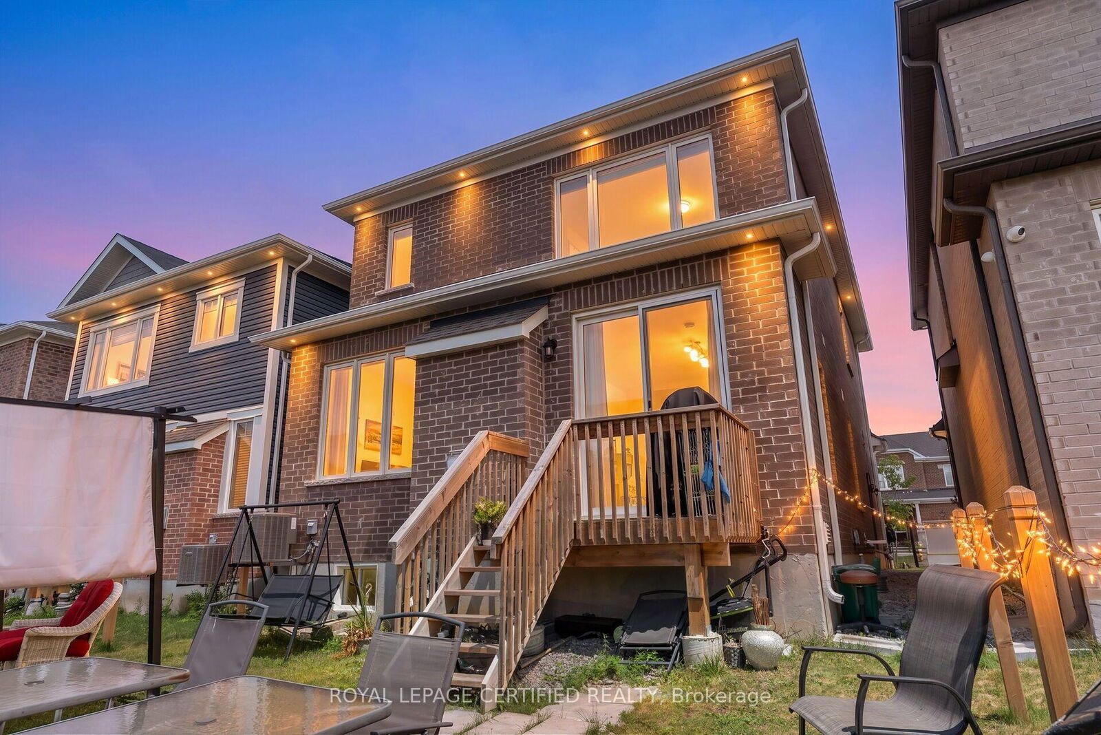 Property Photo: 139 Yates Drive ON L9E 1S7