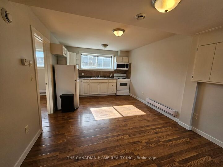 Property Photo:  220 Erie Street 220  ON L3K 0A6 