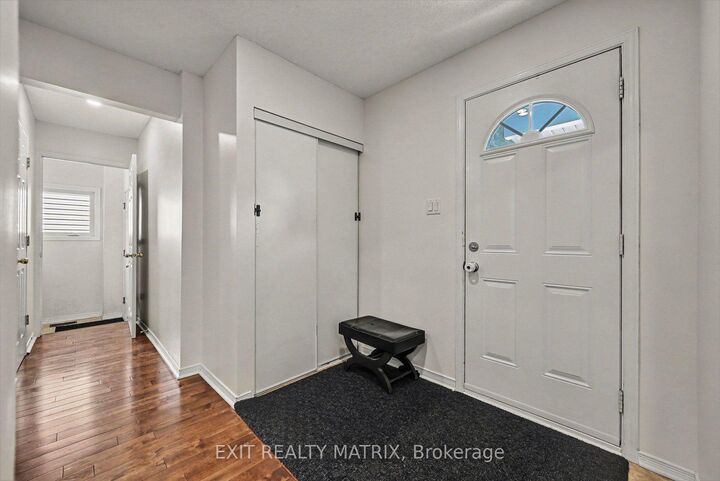 Property Photo:  627 Chenier Way  ON K4A 1R5 