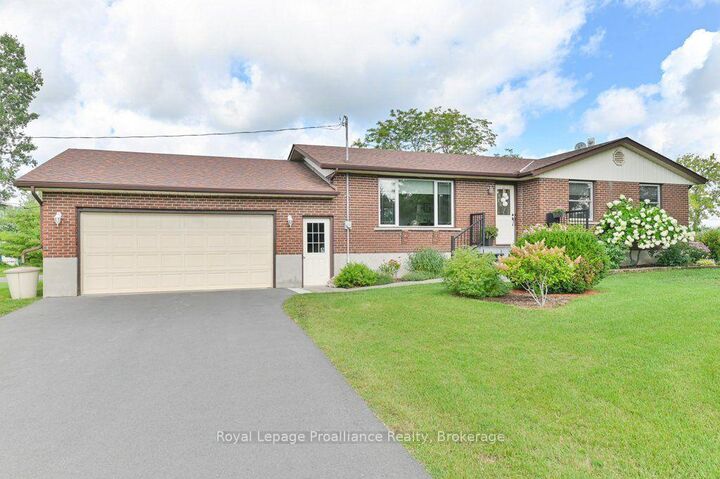 Property Photo: 478 Frankford Road ON K0K 2B0