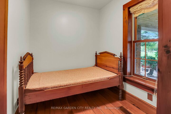 Property Photo: 2432 Seburn Road ON L0S 1E6