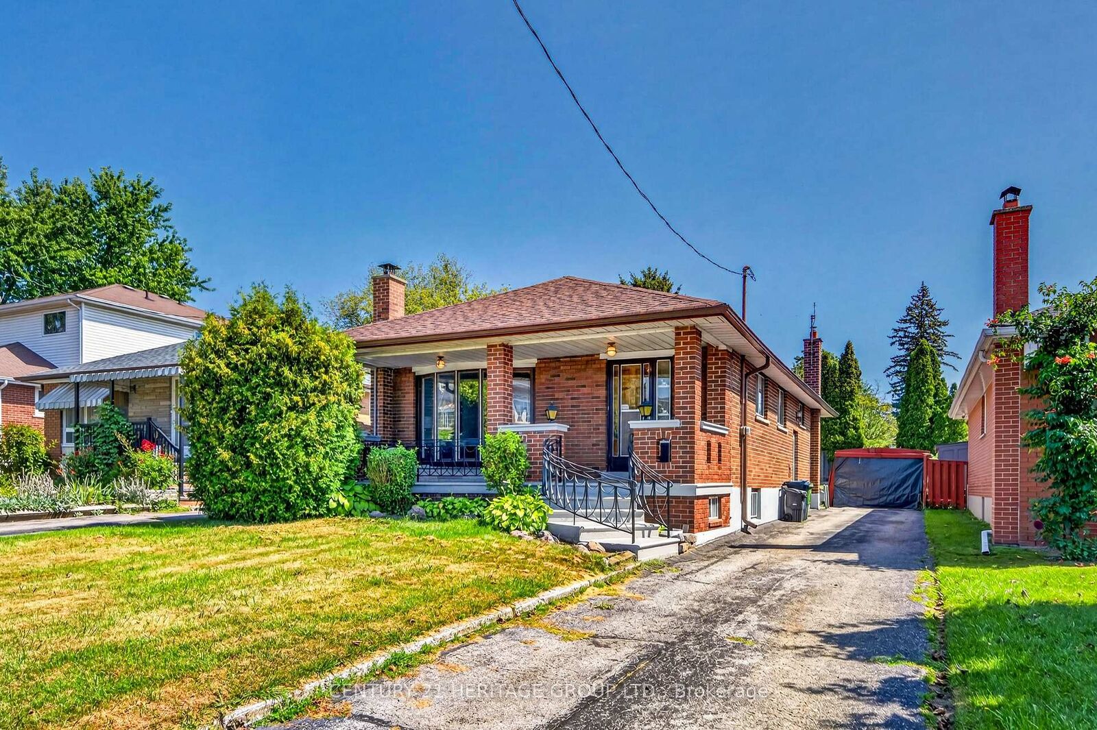 Property Photo: 33 Jeanette Street ON M1M 3G3