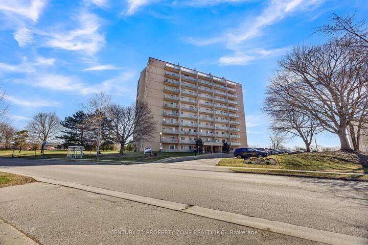 583 Mornington Avenue 610 — photo 1