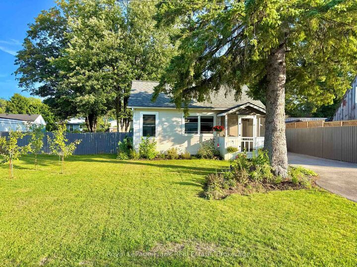Property Photo:  235 Kingswood Drive  ON P1P 1L6 