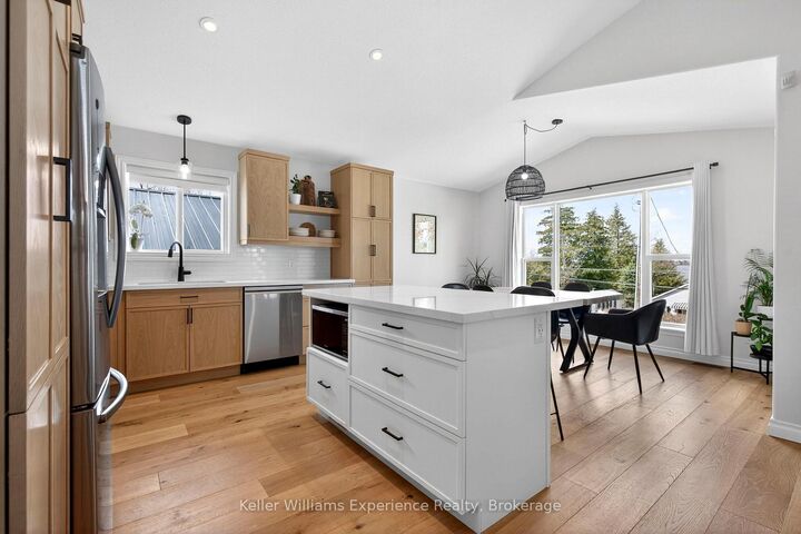 Property Photo: 75 Hoyt Avenue ON L0K 2A0