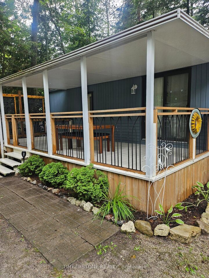 Property Photo: 85 Theme Park Drive 258 ON L9Z 1X7