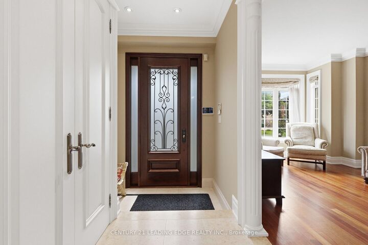 Property Photo: 40 Arista Gate ON L4L 9H8