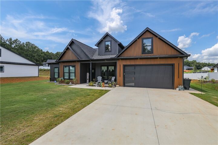 Property Photo:  2925 Old Greenville Highway  SC 29630 