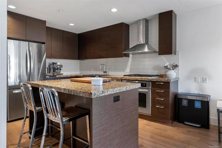 Property Photo:  1400 Lynburne Pl #720  BC V9B 0A4 