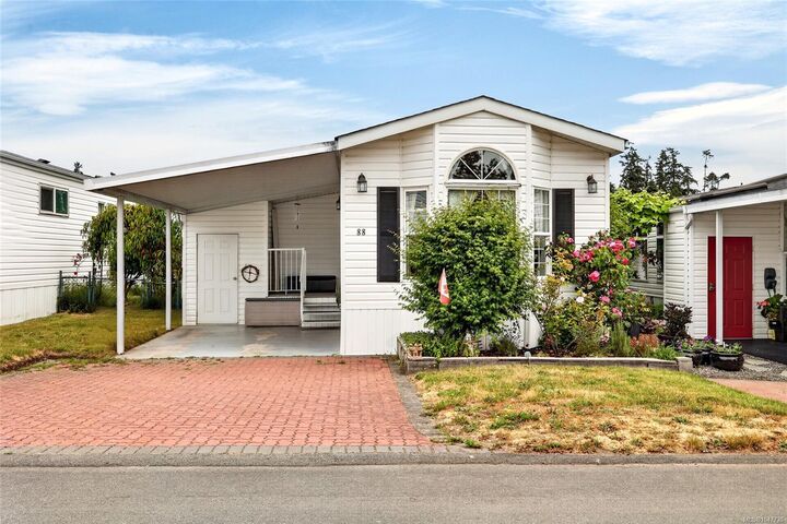 Property Photo: 7583 Central Saanich Rd #88 BC V8M 2B6