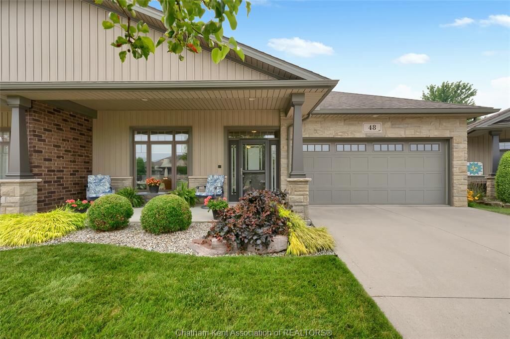 Property Photo: 48 Veranda Court ON N7L 0B4