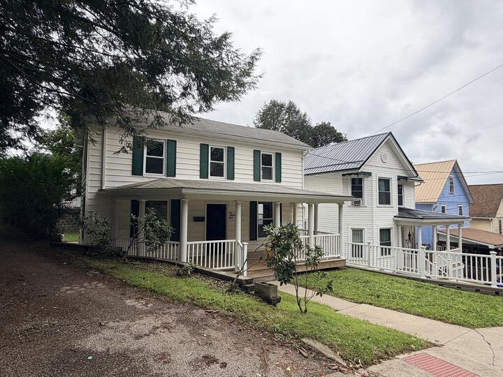Property Photo:  508 Central Avenue  PA 16301 
