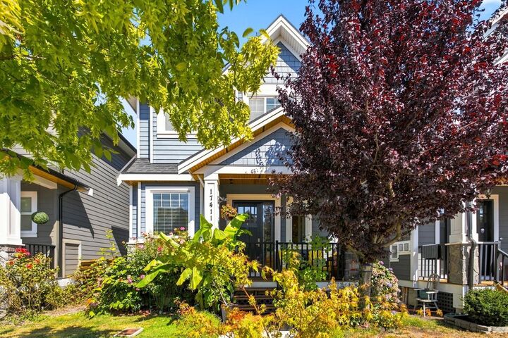 Property Photo: 17411 2 Avenue BC V3Z 6R9