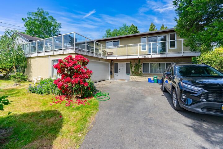 5313 10 Avenue — photo 1