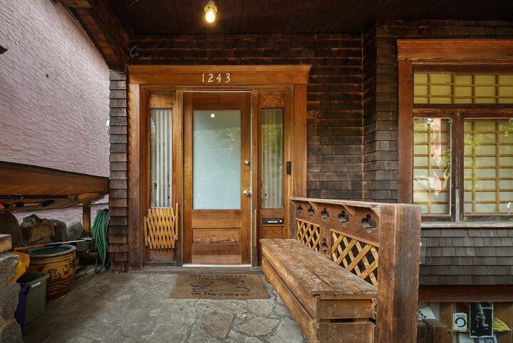 Property Photo: 1243 W 7th Avenue BC V6H 1B7