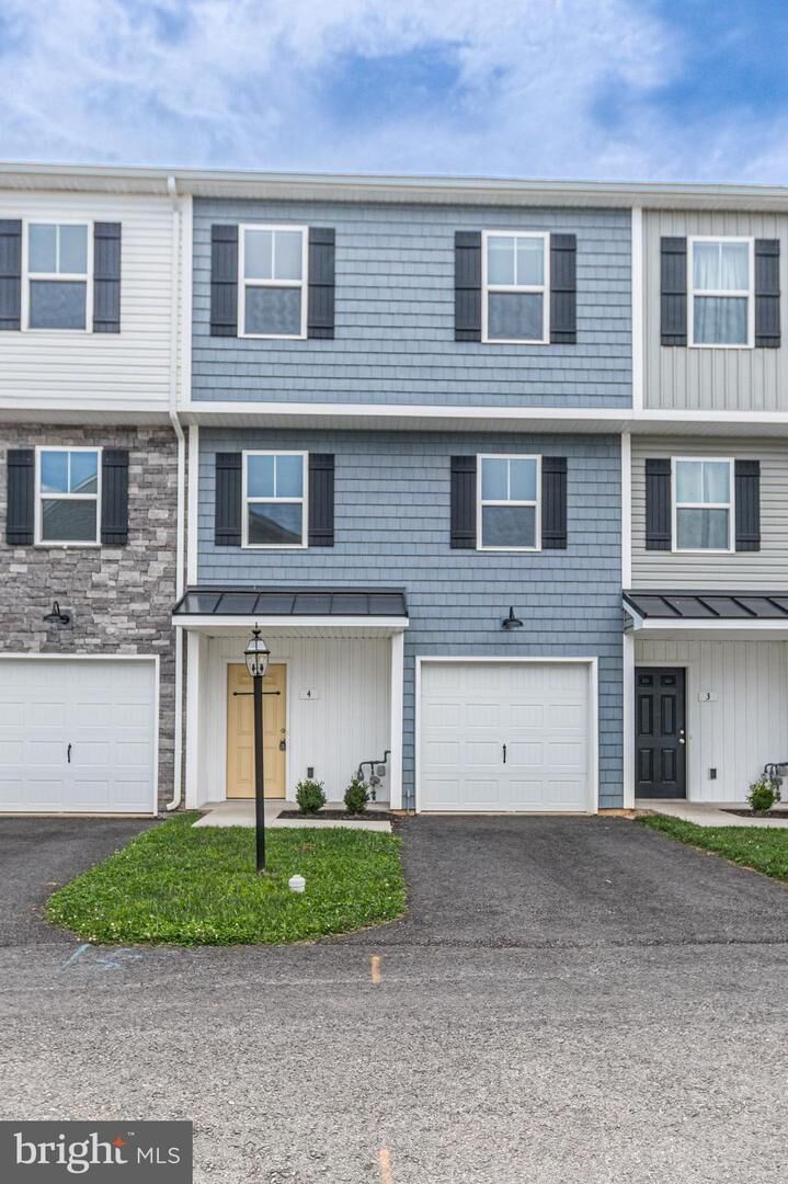 Property Photo: 4 Landing Place PA 17408