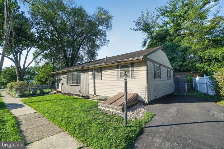 Property Photo:  220 McKinley Avenue  PA 19074 