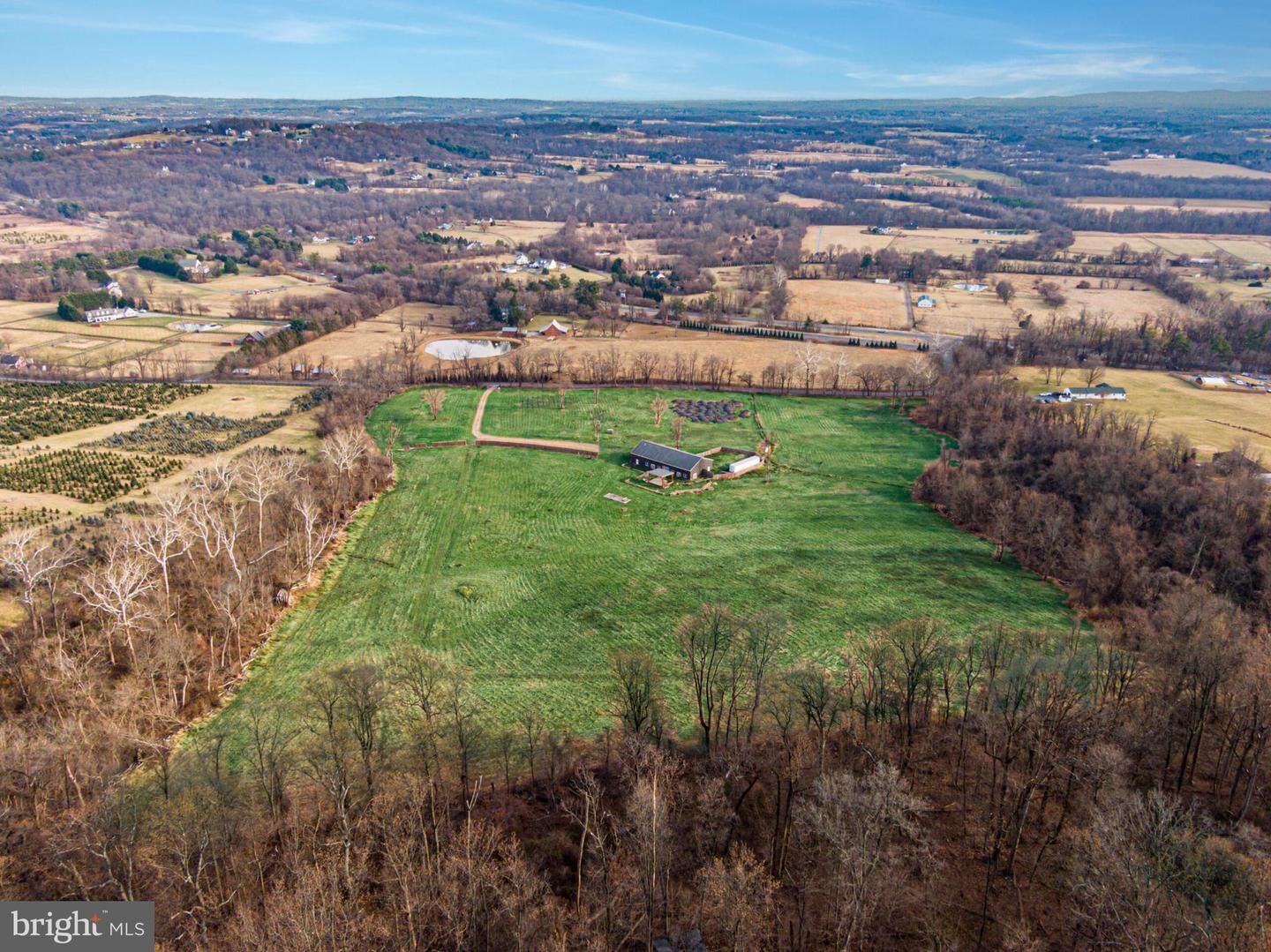 Property Photo:  34266 Williams Gap Road  VA 20141 